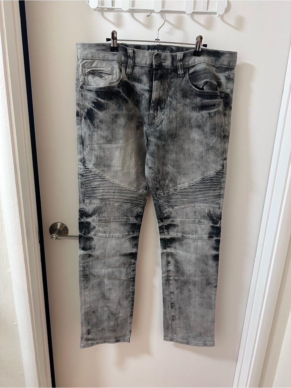 Raw & Dirty Slim Straight Washed Black-Gray Moto Jeans